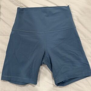 Align Shorts 6”